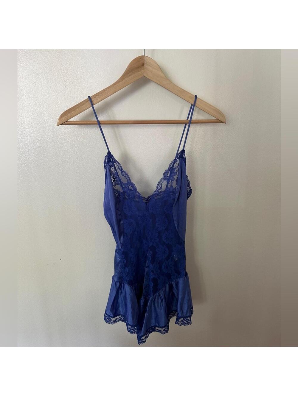 Vintage Lingerie | Blue Lace Slip